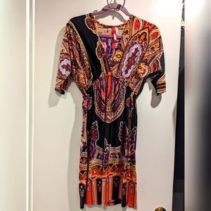 Fun and festive v-neck dress - Size S/M